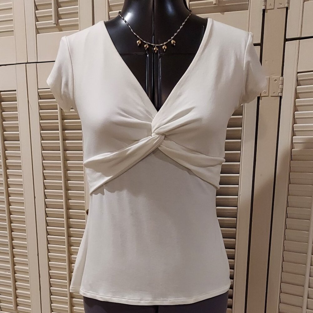 White House/Black Market White Twist Look Top Size  S
